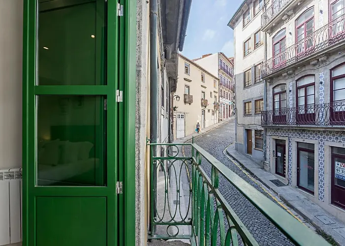 Apartment Brand New 4br W/ 200yrs Of History In By Lovelystay