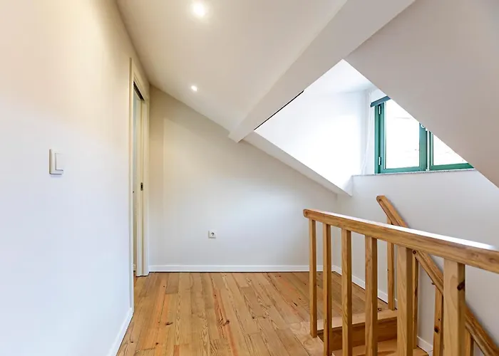 Brand New 4br W/ 200yrs Of History In By Lovelystay