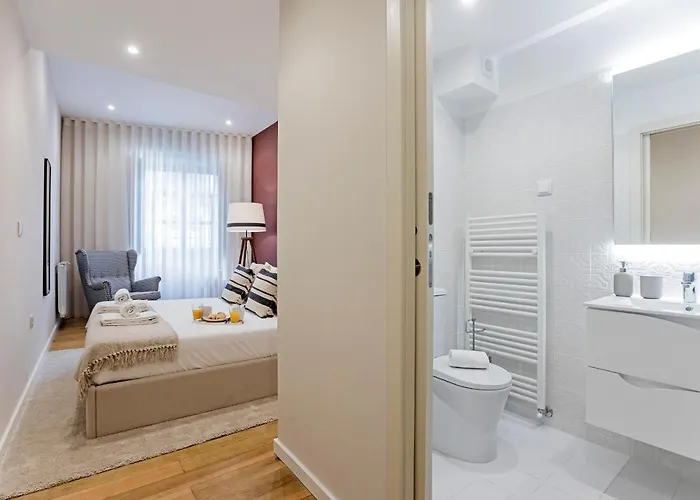 Apartment Brand New 4br W/ 200yrs Of History In By Lovelystay