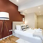 Brand New 4br W/ 200yrs Of History In By Lovelystay Porto