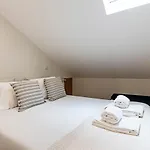 Brand New 4br W/ 200yrs Of History In By Lovelystay