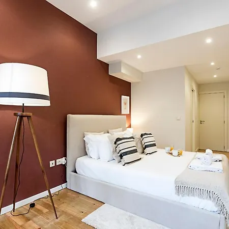 Brand New 4br W/ 200yrs Of History In By Lovelystay Porto