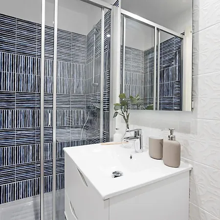 Brand New 4br W/ 200yrs Of History In By Lovelystay * Porto