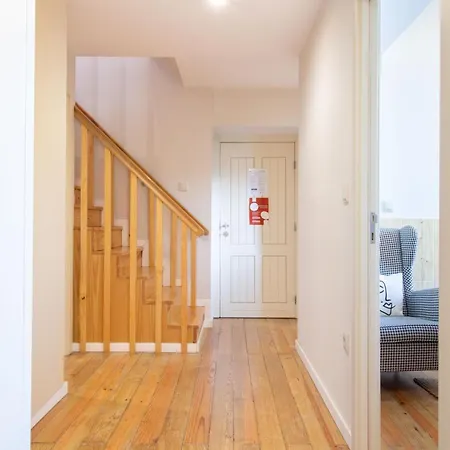 Apartment Brand New 4br W/ 200yrs Of History In By Lovelystay