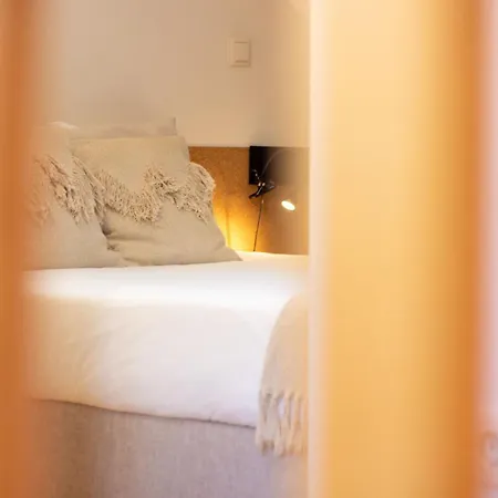 Brand New 4br W/ 200yrs Of History In By Lovelystay *