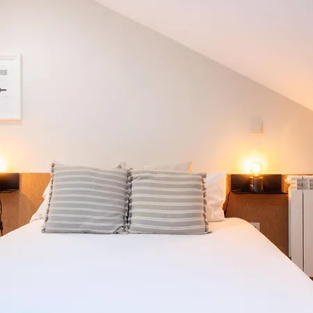 Brand New 4br W/ 200yrs Of History In By Lovelystay Apartmán *