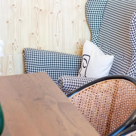 Apartment Brand New 4br W/ 200yrs Of History In By Lovelystay Porto
