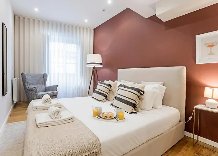 Brand New 4br W/ 200yrs Of History In By Lovelystay