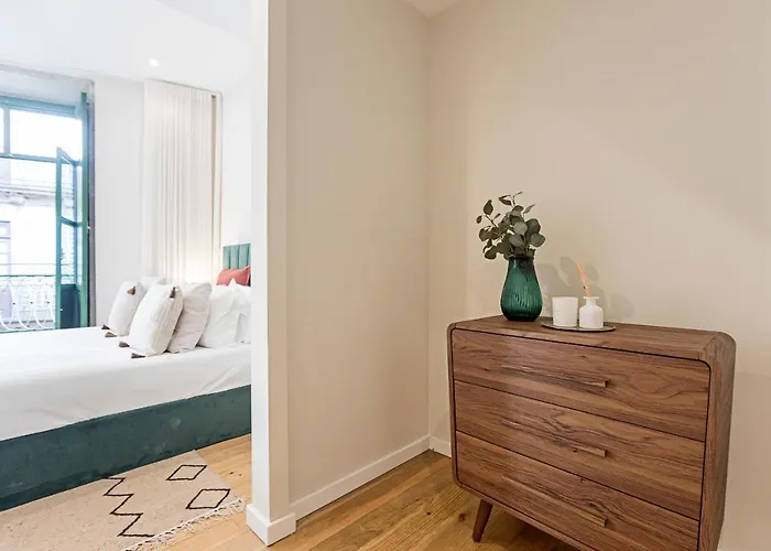 Brand New 4br W/ 200yrs Of History In By Lovelystay Apartmán Porto