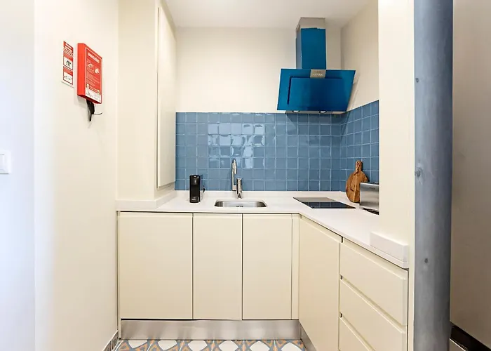 Apartamento Brand New 4br W/ 200yrs Of History In By Lovelystay *