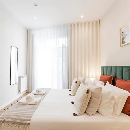 Brand New 4br W/ 200yrs Of History In By Lovelystay * Πόρτο